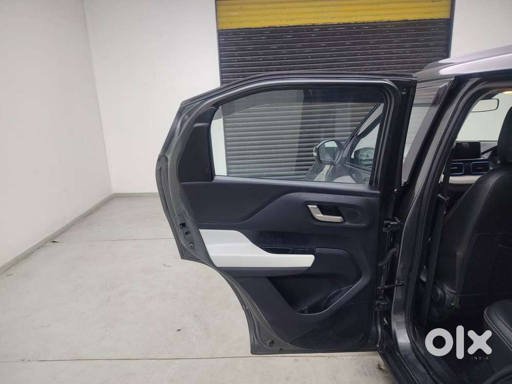 Tata Punch 1.2 Revotron Creative Amt Dual Tone, 2024, Petrol