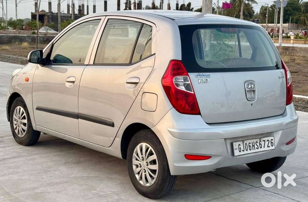 Hyundai I10 Sportz, 2015, Petrol