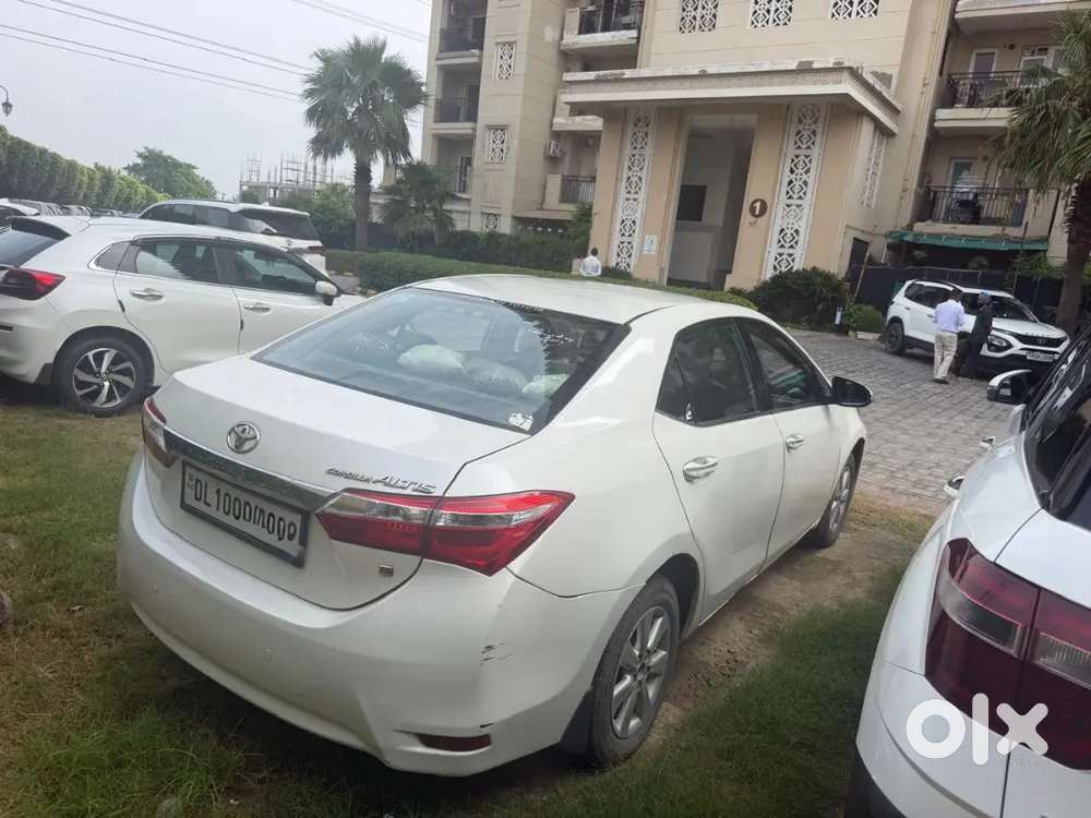 Toyota Corolla Altis 2015