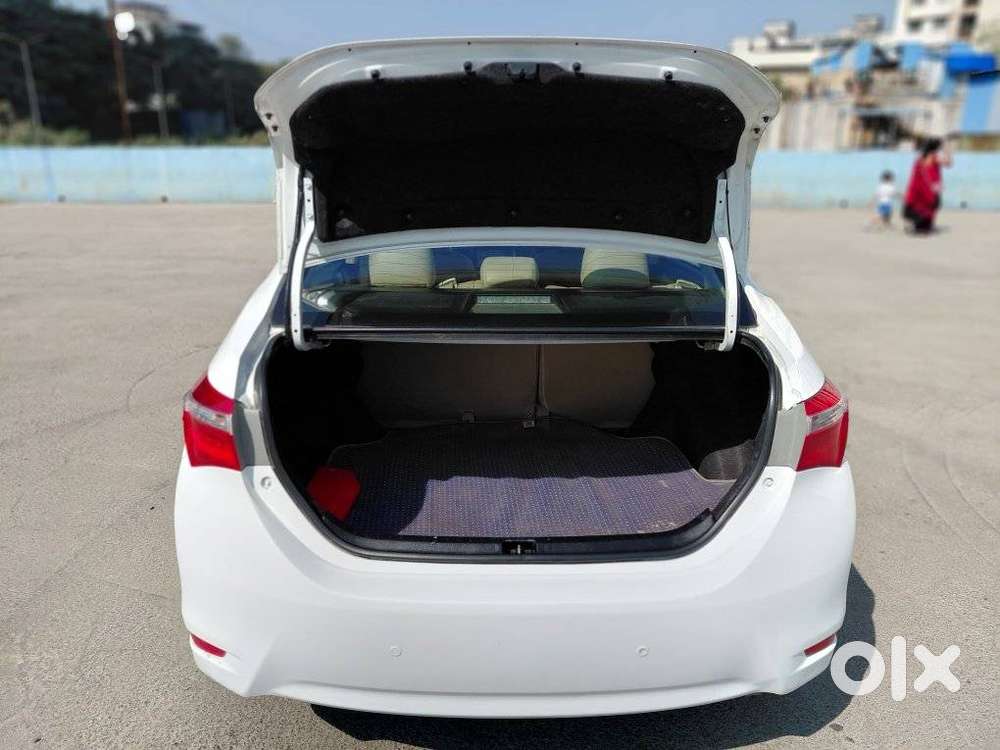 Toyota Corolla Altis [2014-2017] 1.8 G Cvt, 2015, Petrol