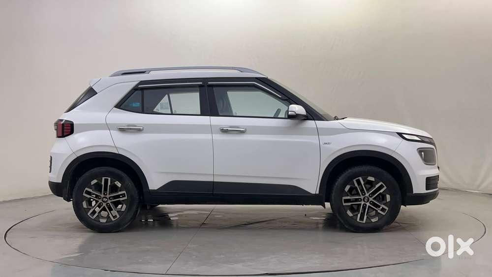Hyundai Venue 1.0 Sx (o) Turbo Imt, 2023, Petrol