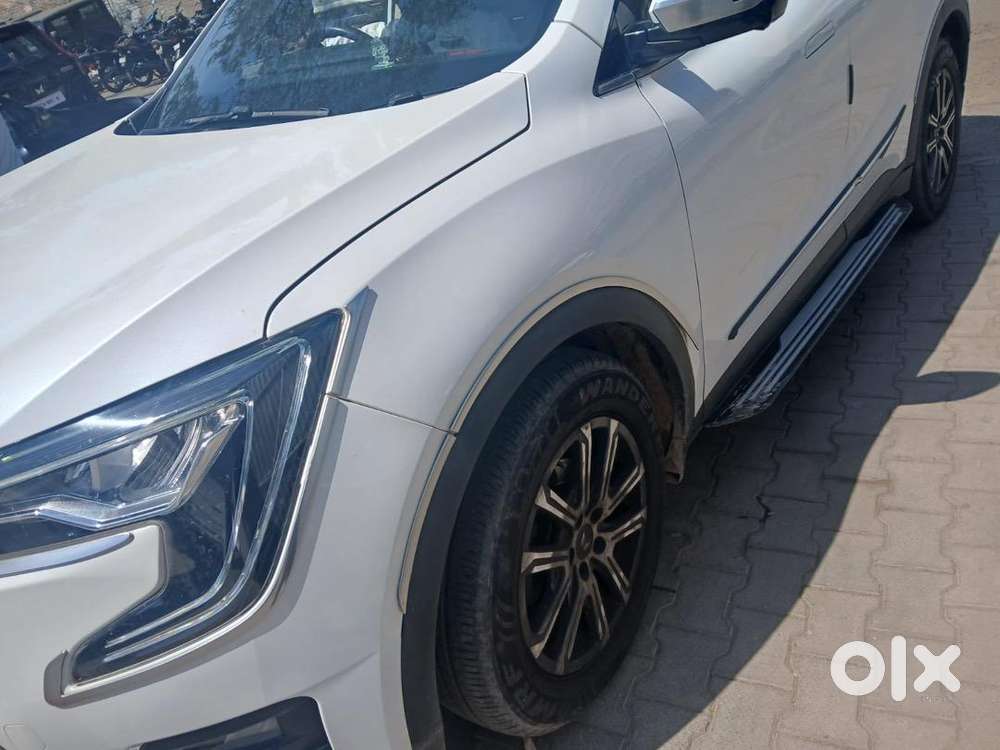 Mahindra Xuv700 2024 Diesel 20900 Km Driven