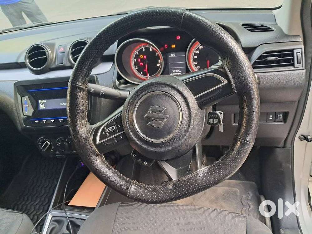 Maruti Suzuki Swift Vxi + Manual, 2023, Petrol