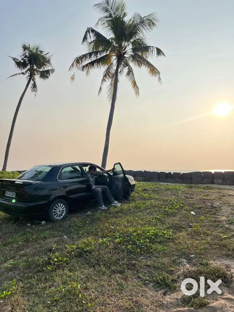 Maruti Suzuki Baleno.1.6 Lxi  2002
