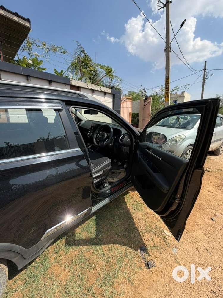 Kia Sonet 2023 Petrol Well Maintained