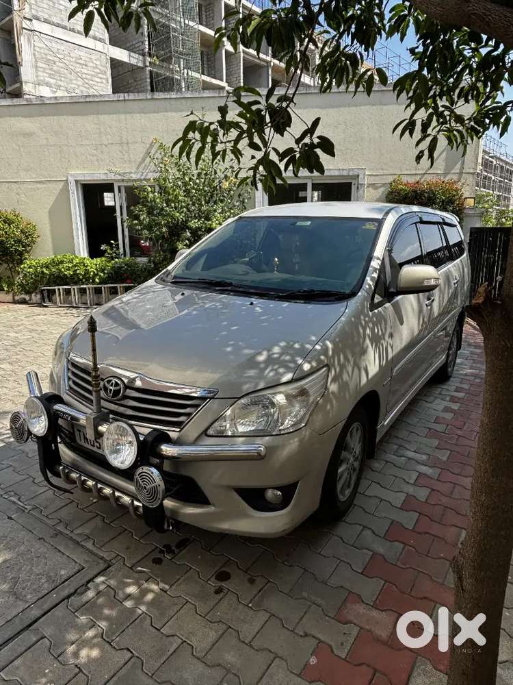 Toyota Innova 2013