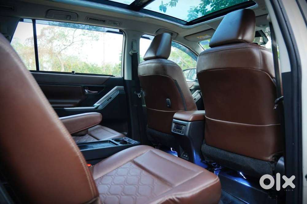 Toyota Innova Hycross 2.0 Zx Hybrid 7 Str, 2023, Petrol