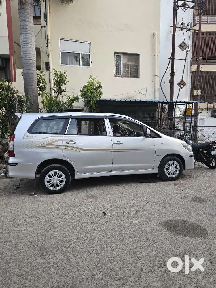 Toyota Innova 2.5 G 2015