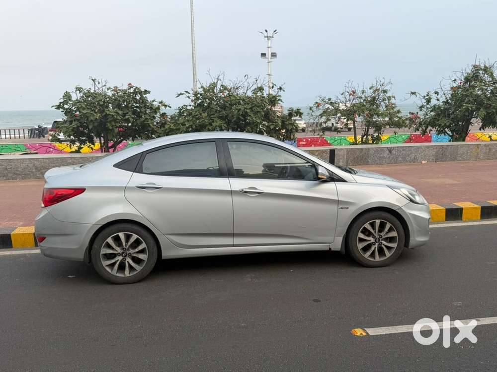 Hyundai Fluidic Verna 2014