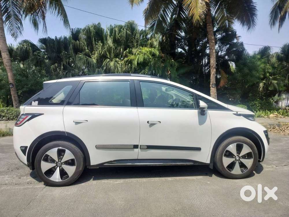 Mg Windsor Ev Essence, 2024, Electric