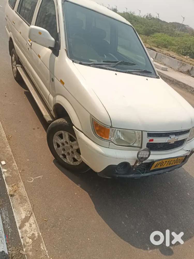 Chevrolet Tavera Neo 2015 Diesel Good Condition