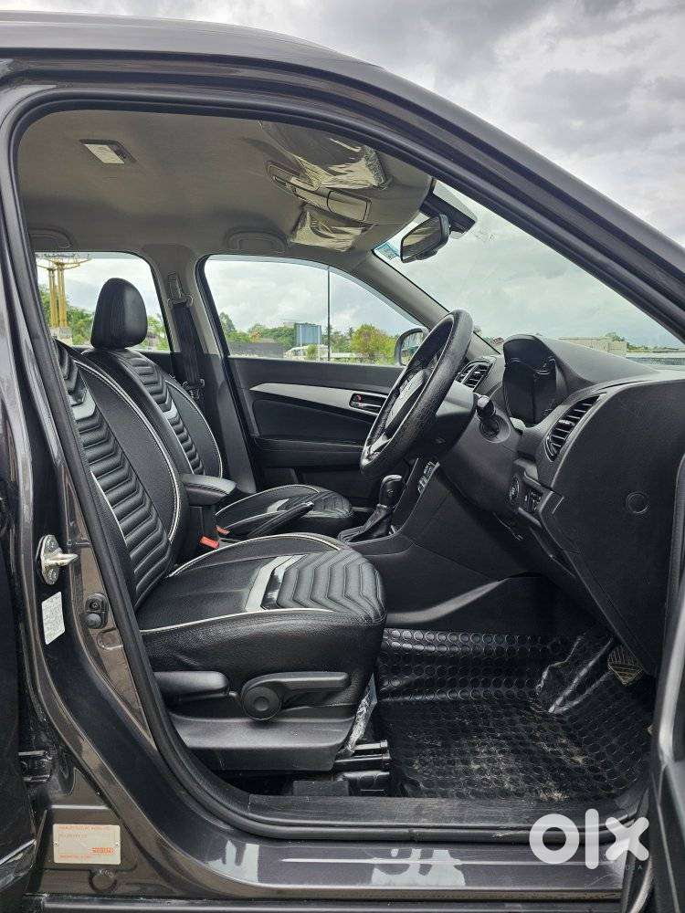 Maruti Suzuki Brezza 1.5 Zxi At Smart Hybrid, 2021, Petrol