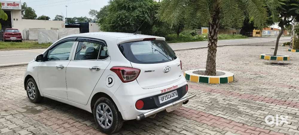 Hyundai Grand I10 2017 Diesel 95000 Km Driven