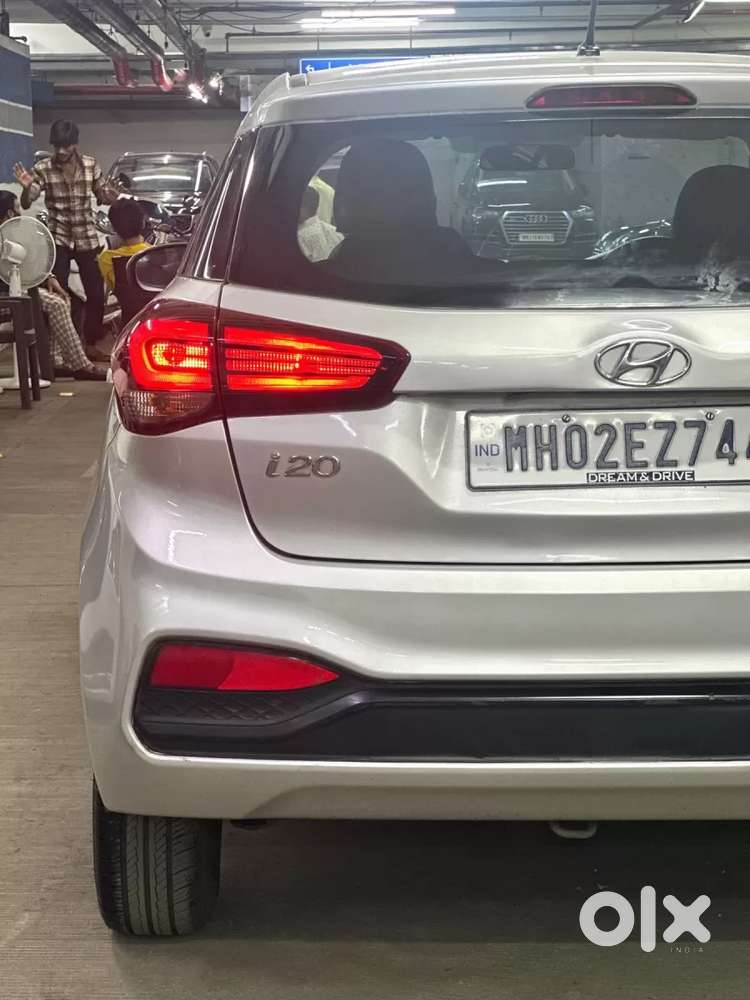 Hyundai Elite I20 1.2magna Executive At, 2018, Petrol