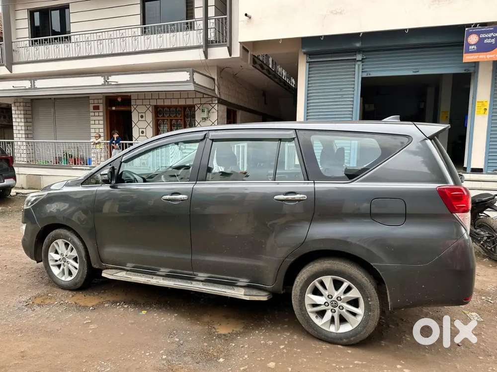 Toyota Innova Crysta 2017 Diesel 113000 Km Driven