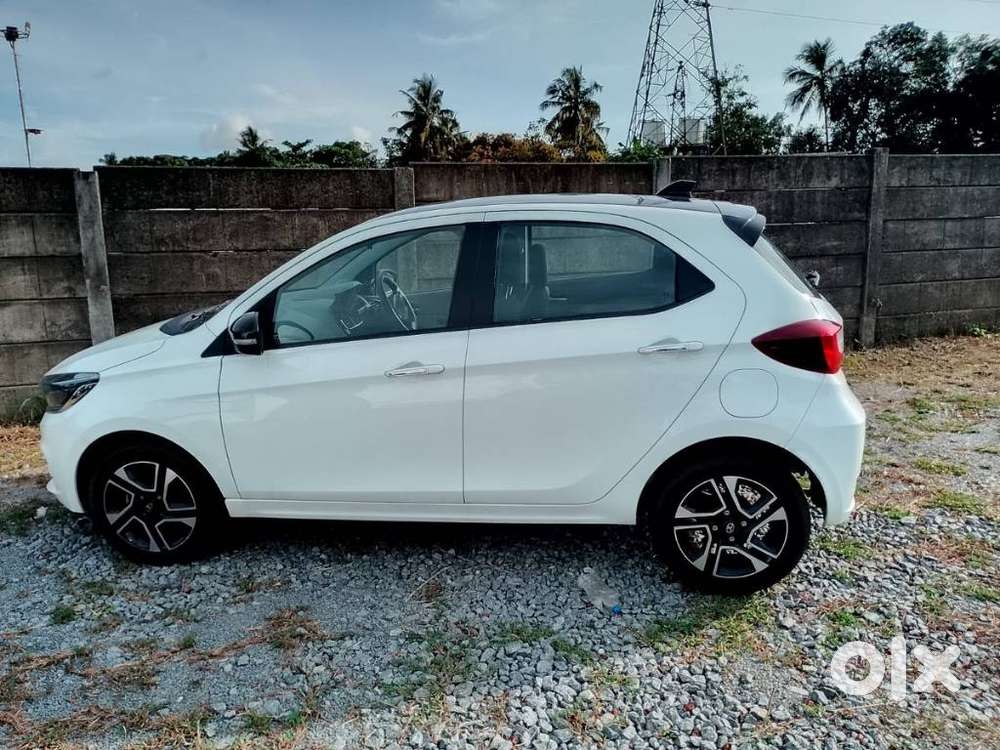 Tata Tiago Xz Plus Dual Tone, 2025, Petrol