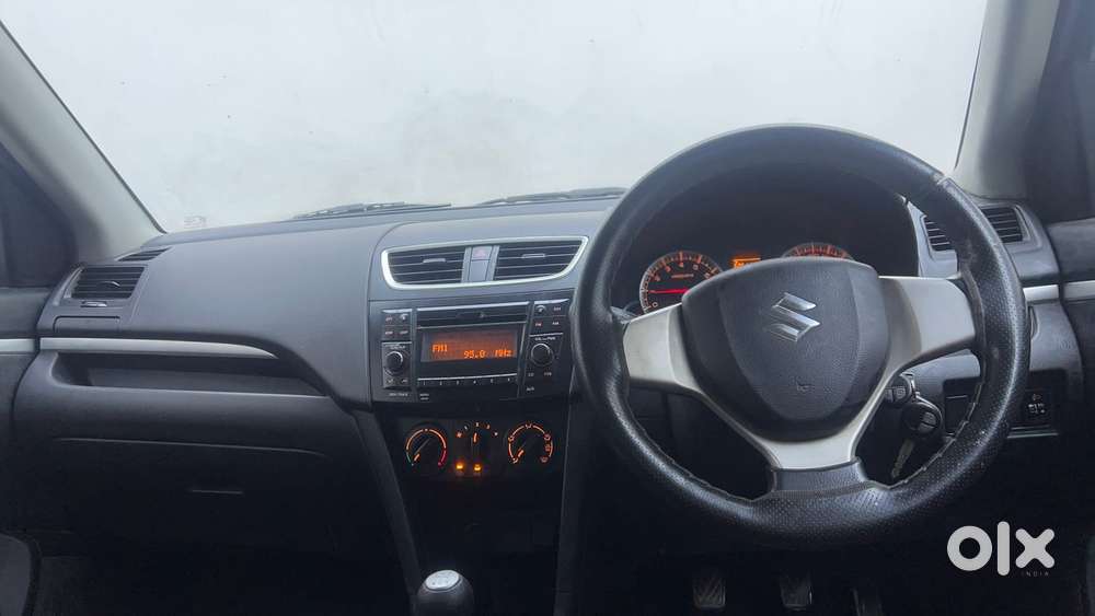 Maruti Suzuki Swift Vvt Vxi, 2015, Petrol