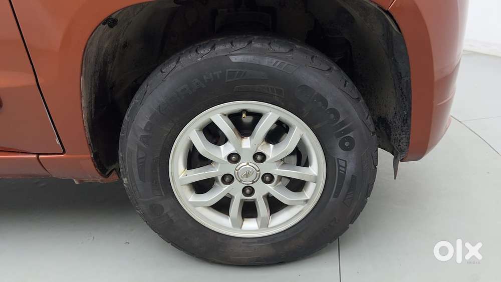 Mahindra Tuv 300 T8, 2017, Diesel