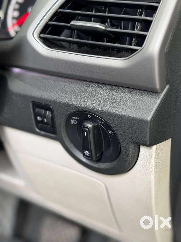 Volkswagen Taigun 1.0 Tsi Highline At, 2021, Petrol
