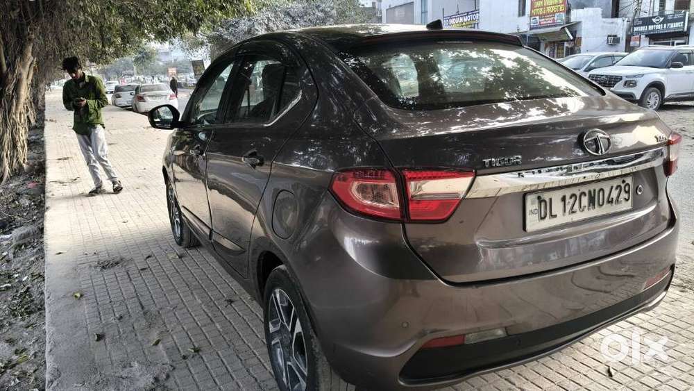 Tata Tigor Xza, 2018, Petrol