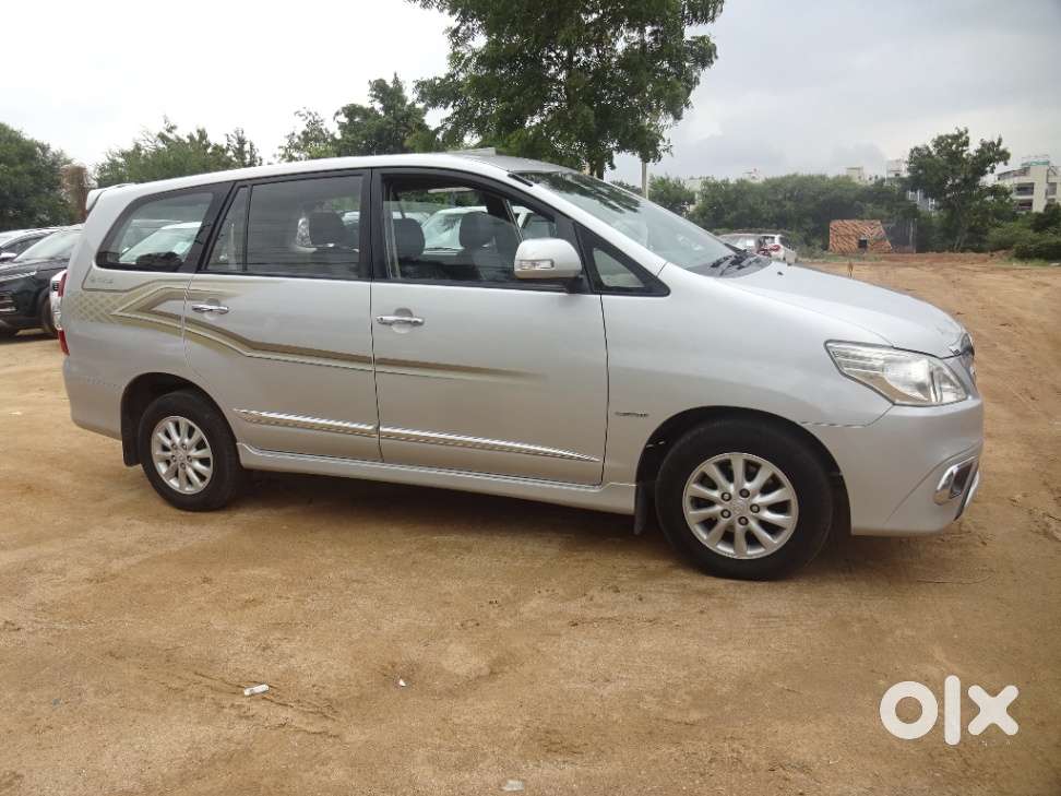 Toyota Innova 2.5 Zx 7 Str Bs-iv, 2014, Diesel