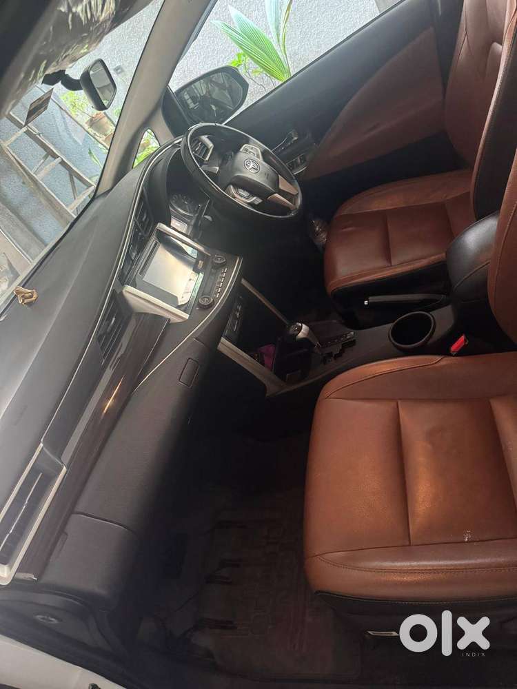 Inova Crysta 2.8 Z Automatic