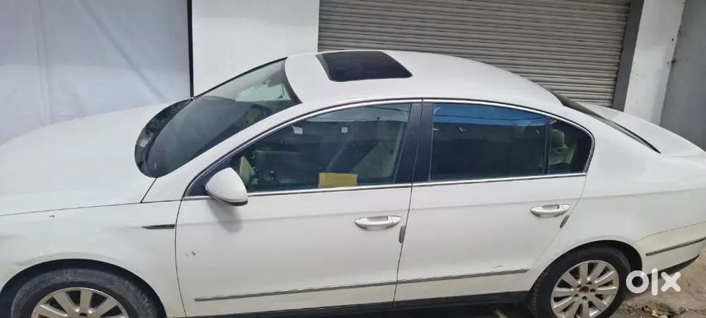 Volkswagen Passat 2010 Model