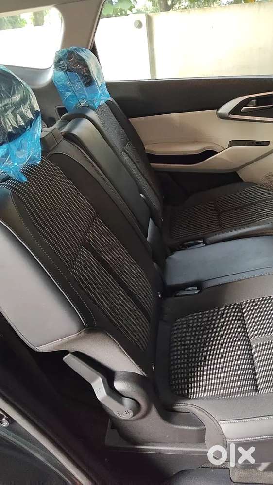 Kia Carens 1.4 Prestige 2023