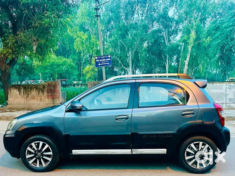 Toyota Etios Cross 1.2l G, 2014, Petrol