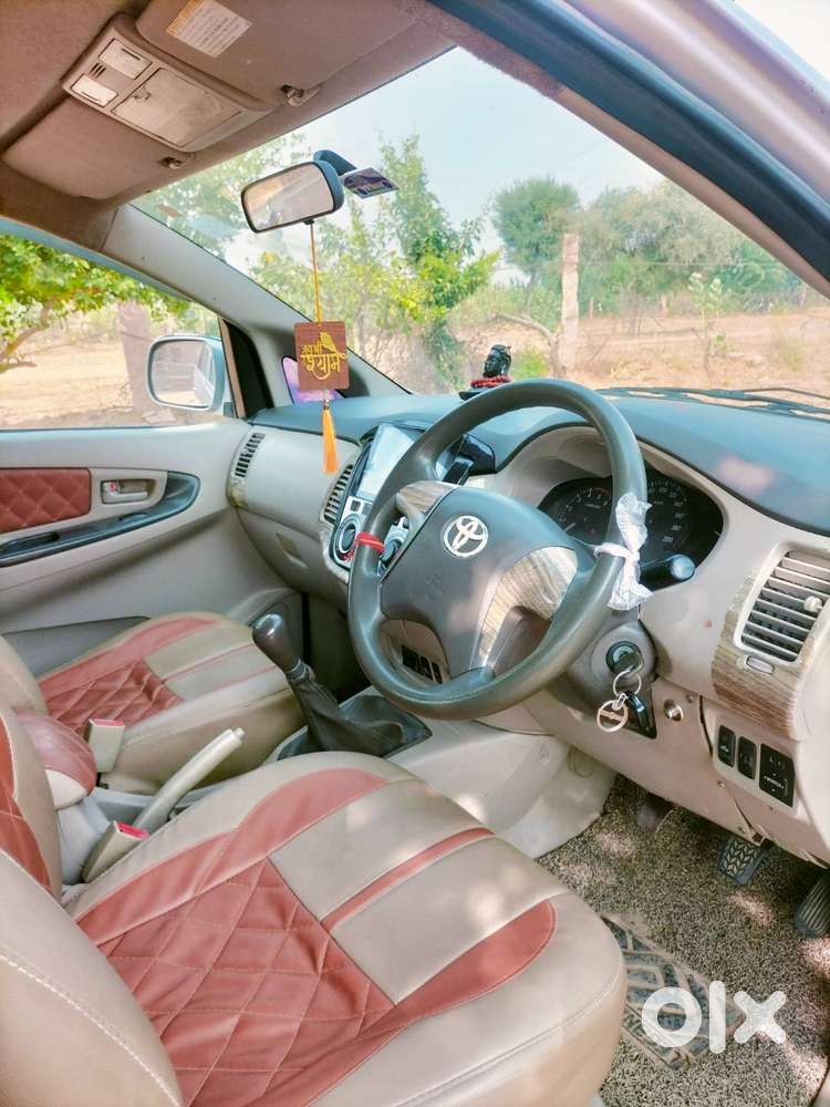 Toyota Innova 2014 Diesel Car