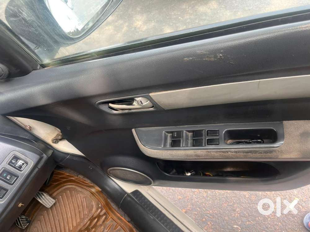 Maruti Suzuki Swift Dzire 2011 Diesel 290000 Km Driven