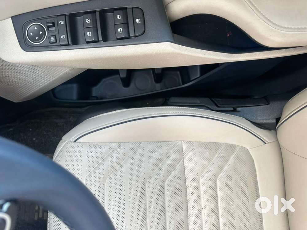 Kia Carens 2024 Diesel Well Maintained