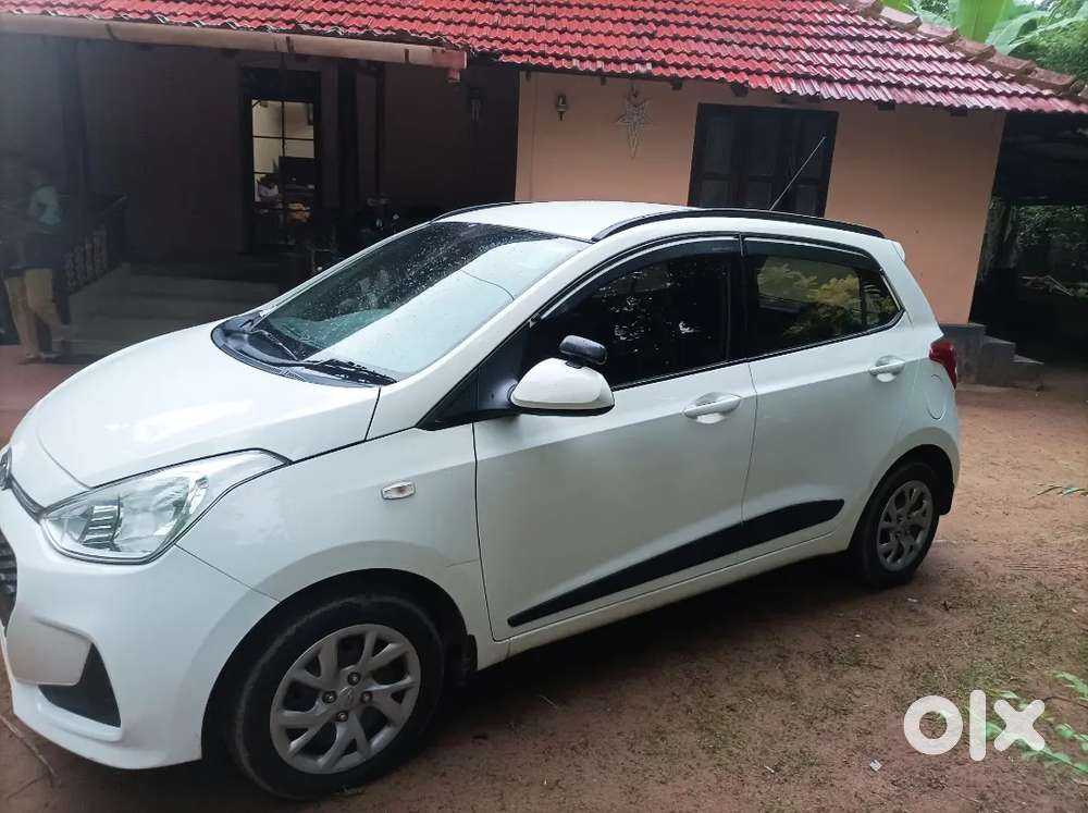 Hyundai Grand I10 2019 Petrol 30427 Km Driven
