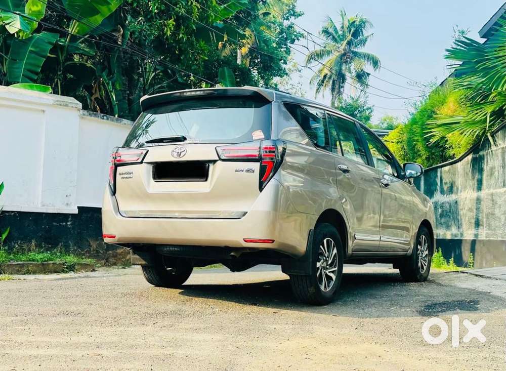 Toyota Innova Crysta 2.4 Gx Limited Edition At 7 Str, 2021, Diesel