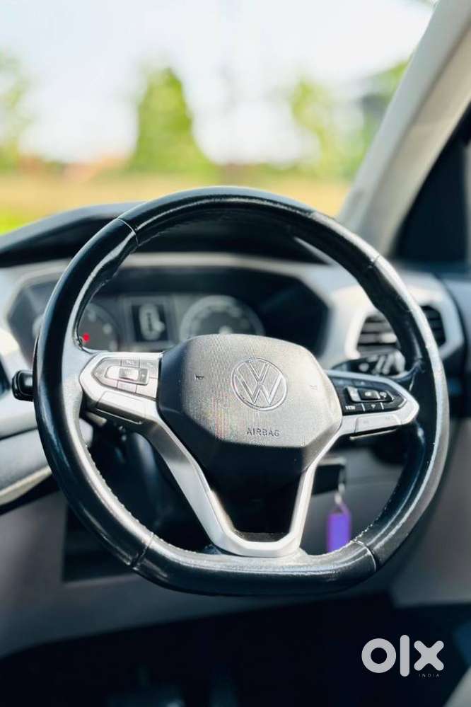 Volkswagen Taigun 1.0 Tsi Highline At, 2022, Petrol