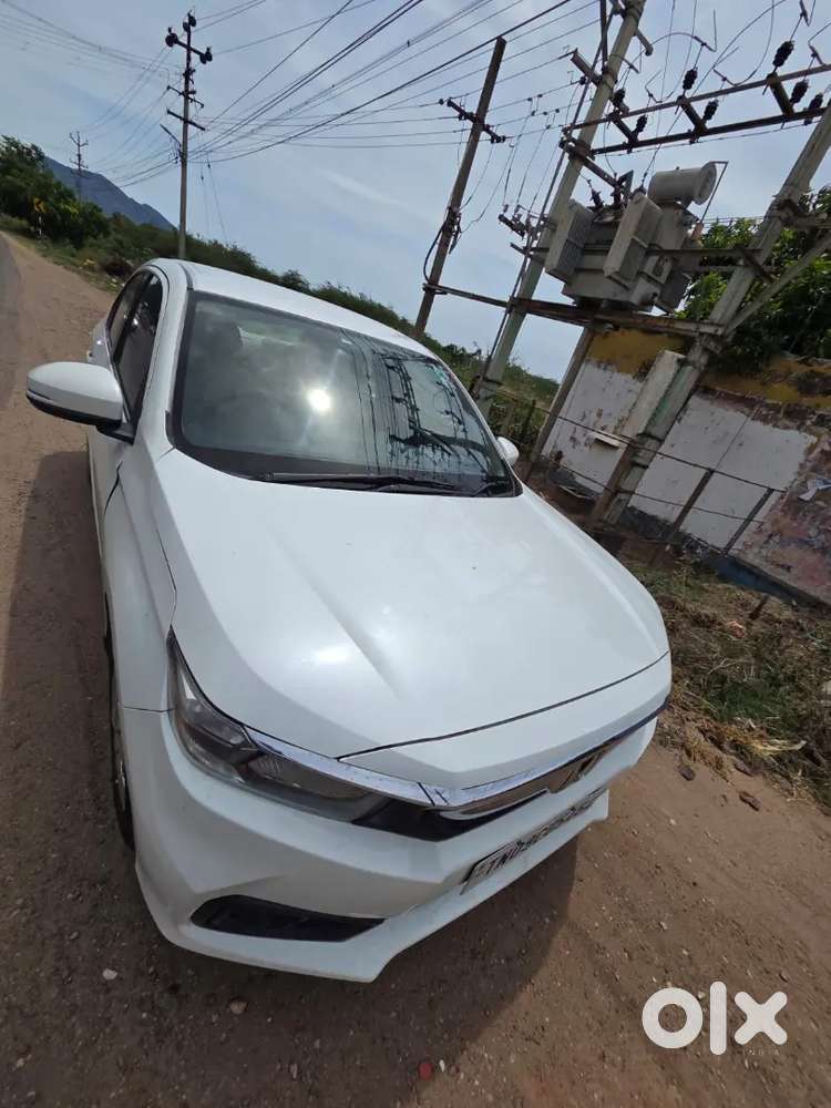 Honda Amaze Automatic Petrol
Well Maintained Company Service