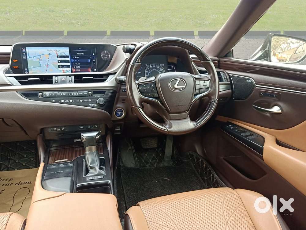 Lexus Es 300h Luxury, 2020, Petrol