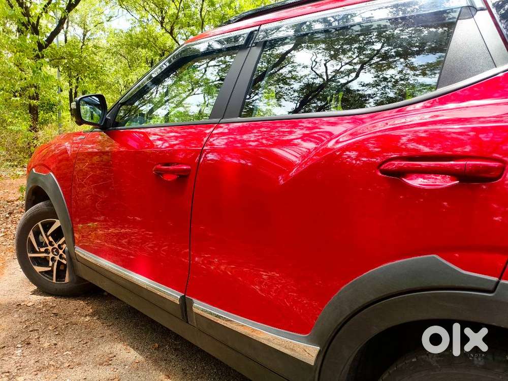Mahindra Xuv 3xo Ax5l Petrol Manual (top Variant)
