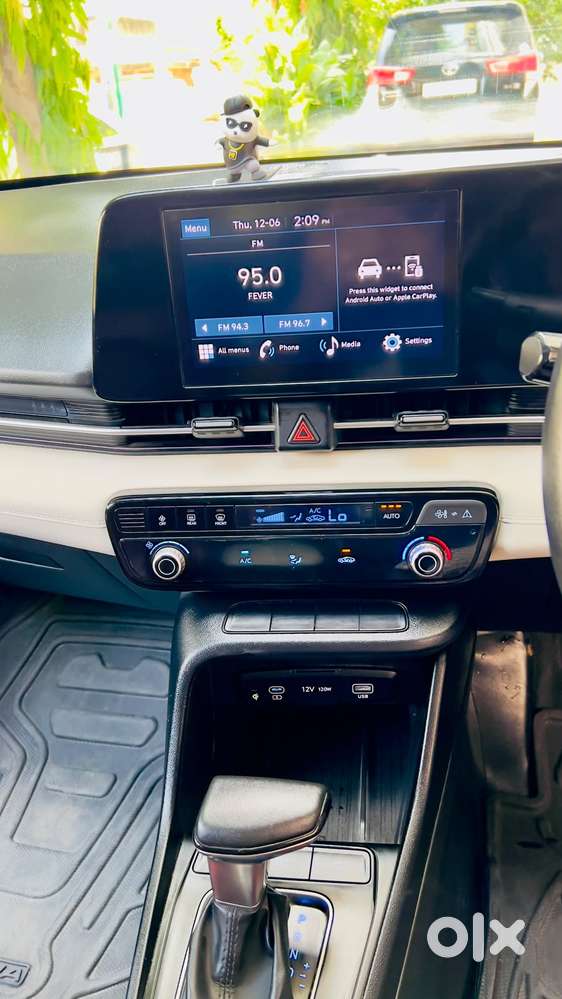 Hyundai Verna 1.5 Sx (o) Vtvt, 2023, Petrol