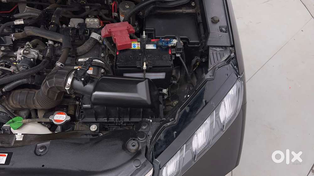 Maruti Suzuki Grand Vitara 1.5 Alpha Plus Intelligent Hybrid Ecvt, 2..
