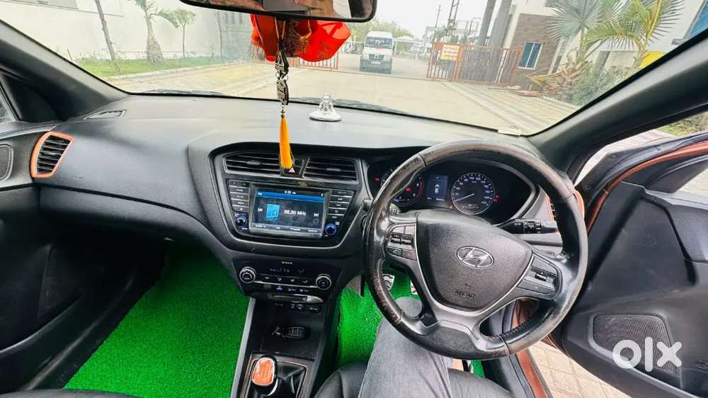 Hyundai I20 Active 2015 Diesel 102000 Km Driven