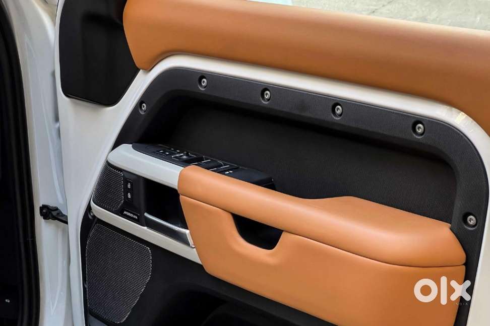Land Rover Defender, 2023, Petrol