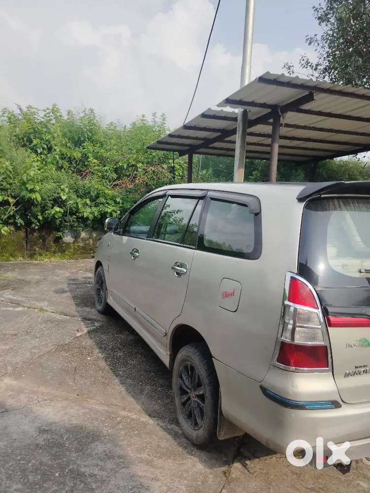 Toyota Innova Diesel 2014