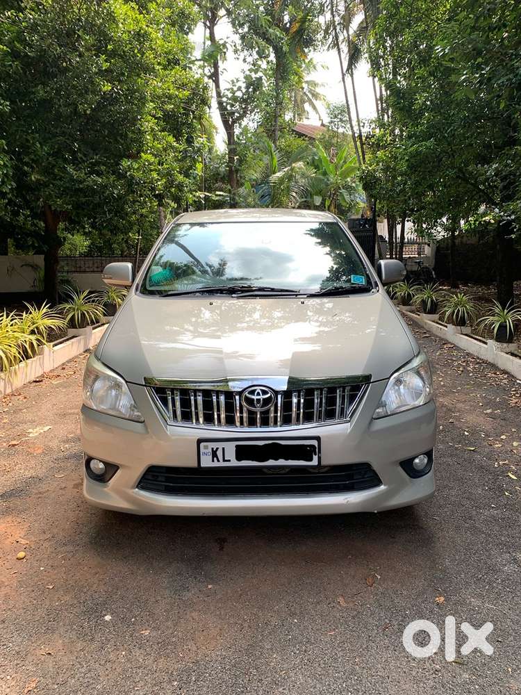 Toyota Innova (v ) Option 2013 Diesel Well Maintained