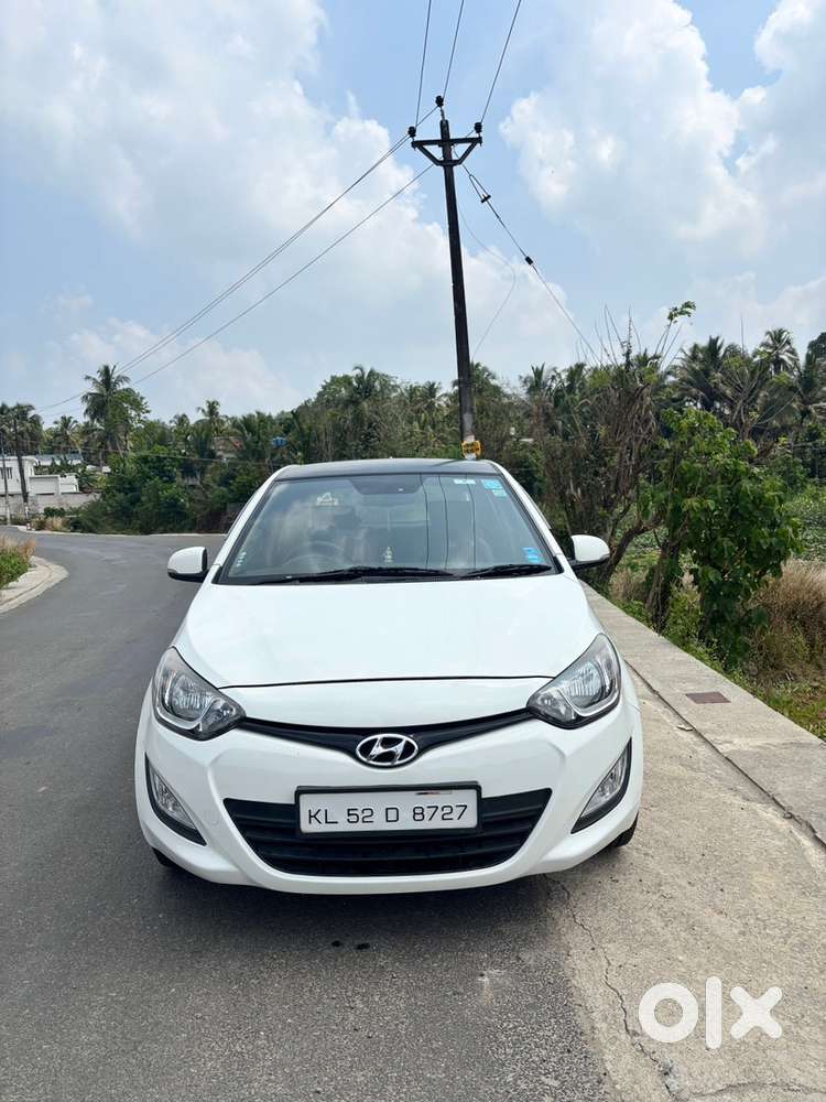 Hyundai I20 Sportz Petrol 2012