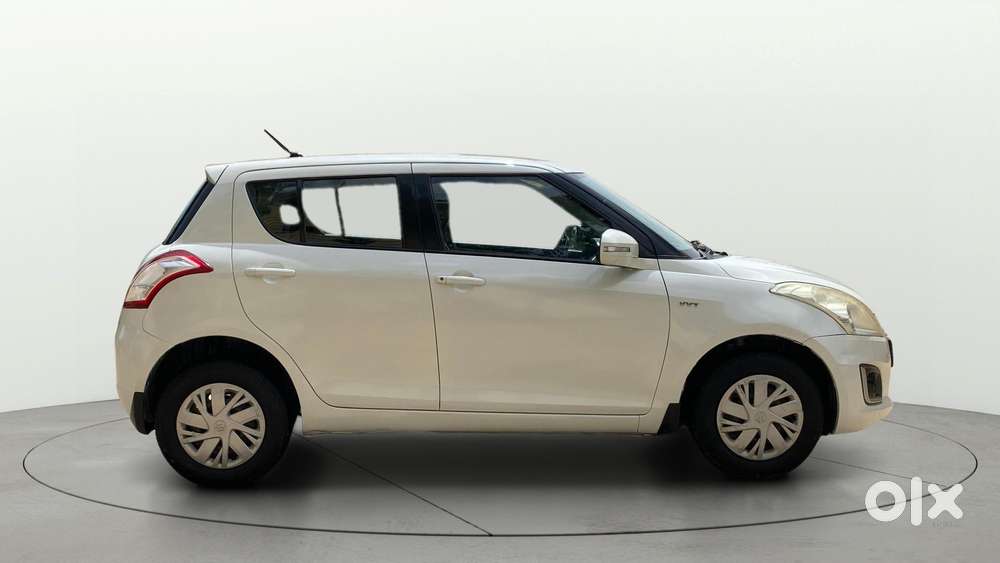 Maruti Suzuki Swift 1.2 Vxi (o), 2016, Petrol