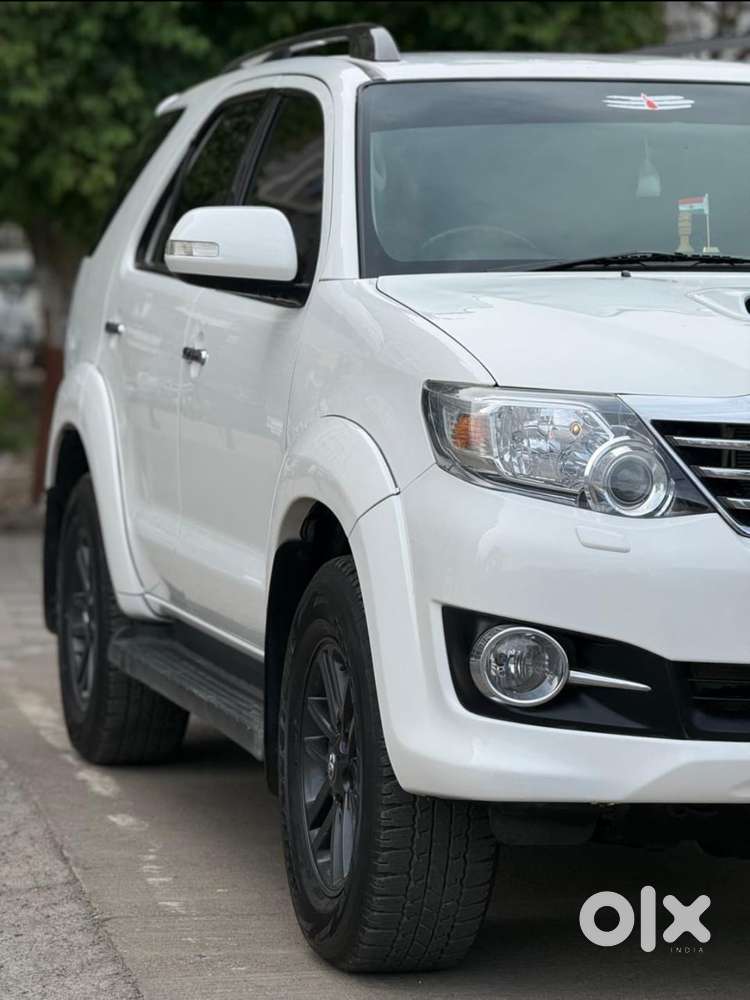 Toyota Fortuner 2011-2016 4x4 At, 2015, Diesel