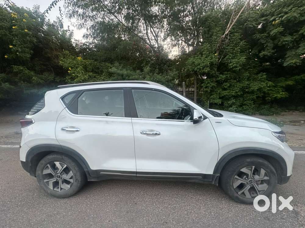 Kia Sonet Petrol 2021