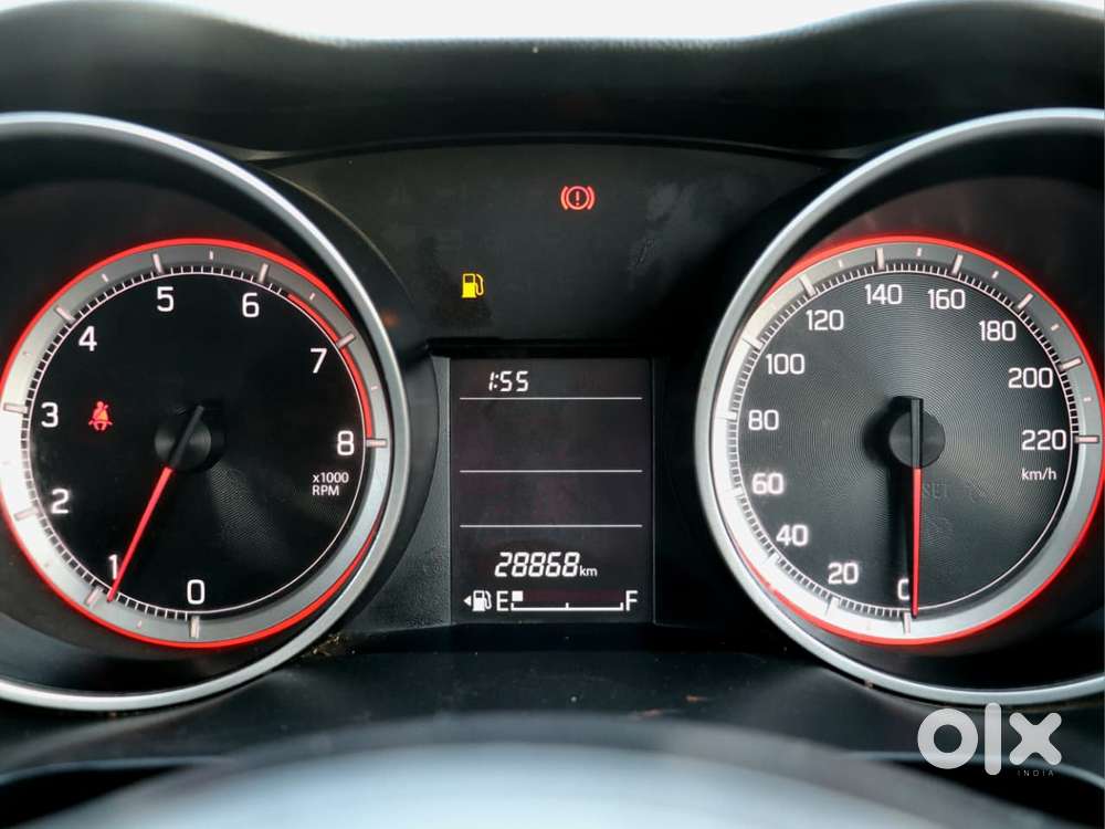 Maruti Suzuki Swift 1.2 Vxi (o), 2023, Petrol
