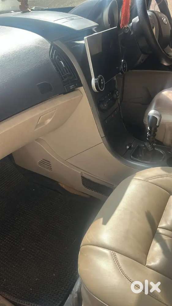 Mahindra Xuv500 2015